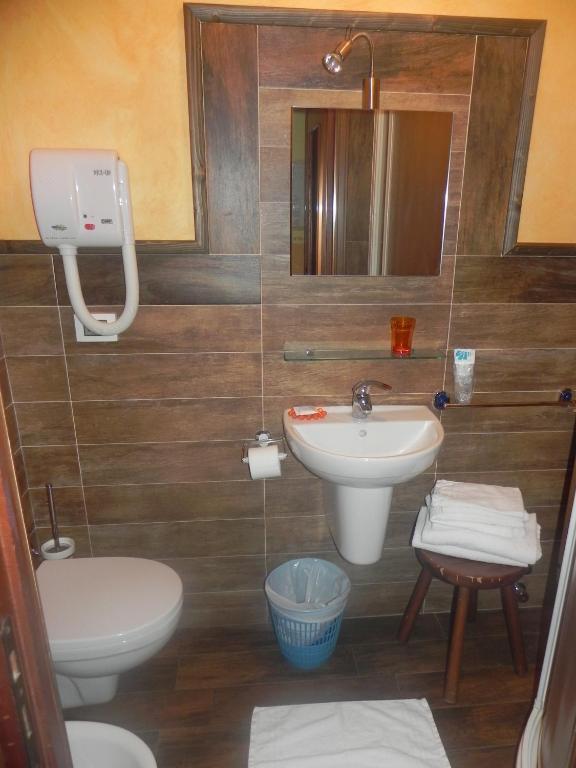 Hotel Trois Etoiles Entracque Cameră foto